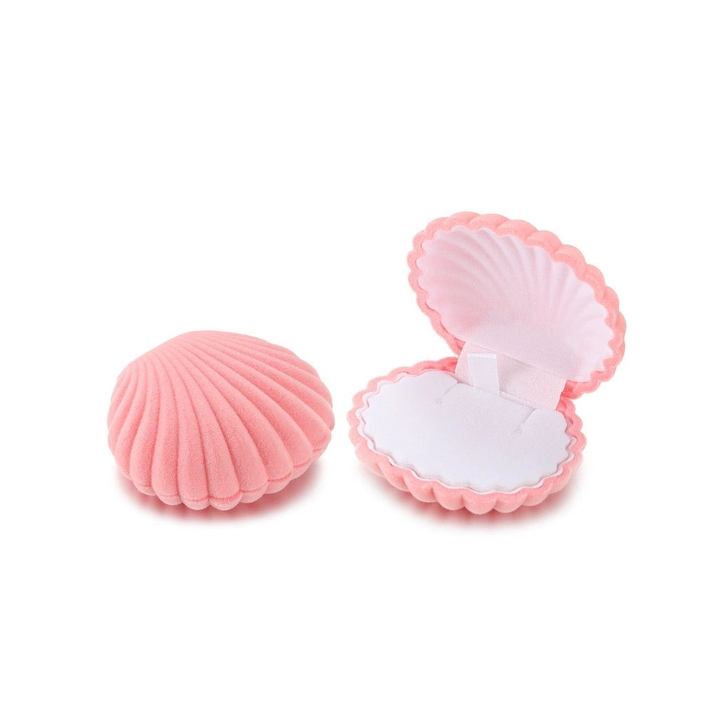 SHELL SHAPED RING BOX