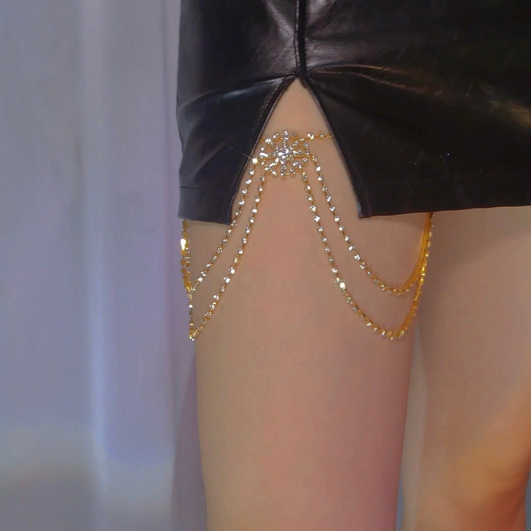 THE MUSE LEG CHAIN