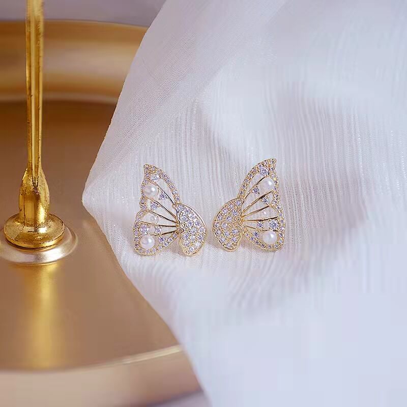 BUTTERFLY EARRINGS - STAY FANCY