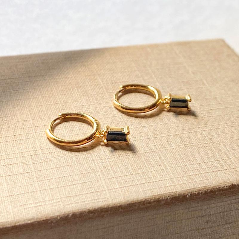 DANGLE BAGUETTE HOOP EARRINGS - STAY FANCY