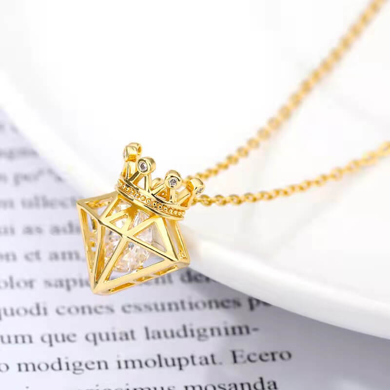 DIAMOND CROWN NECKLACE - STAY FANCY