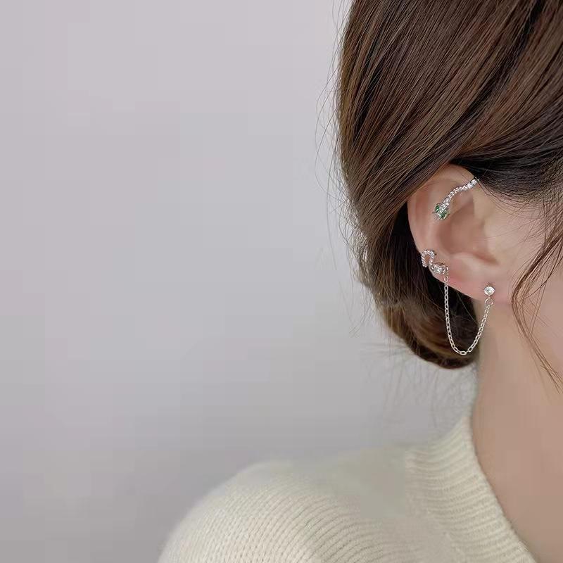 DIAMOND SNAKE EAR CUFF - STAY FANCY