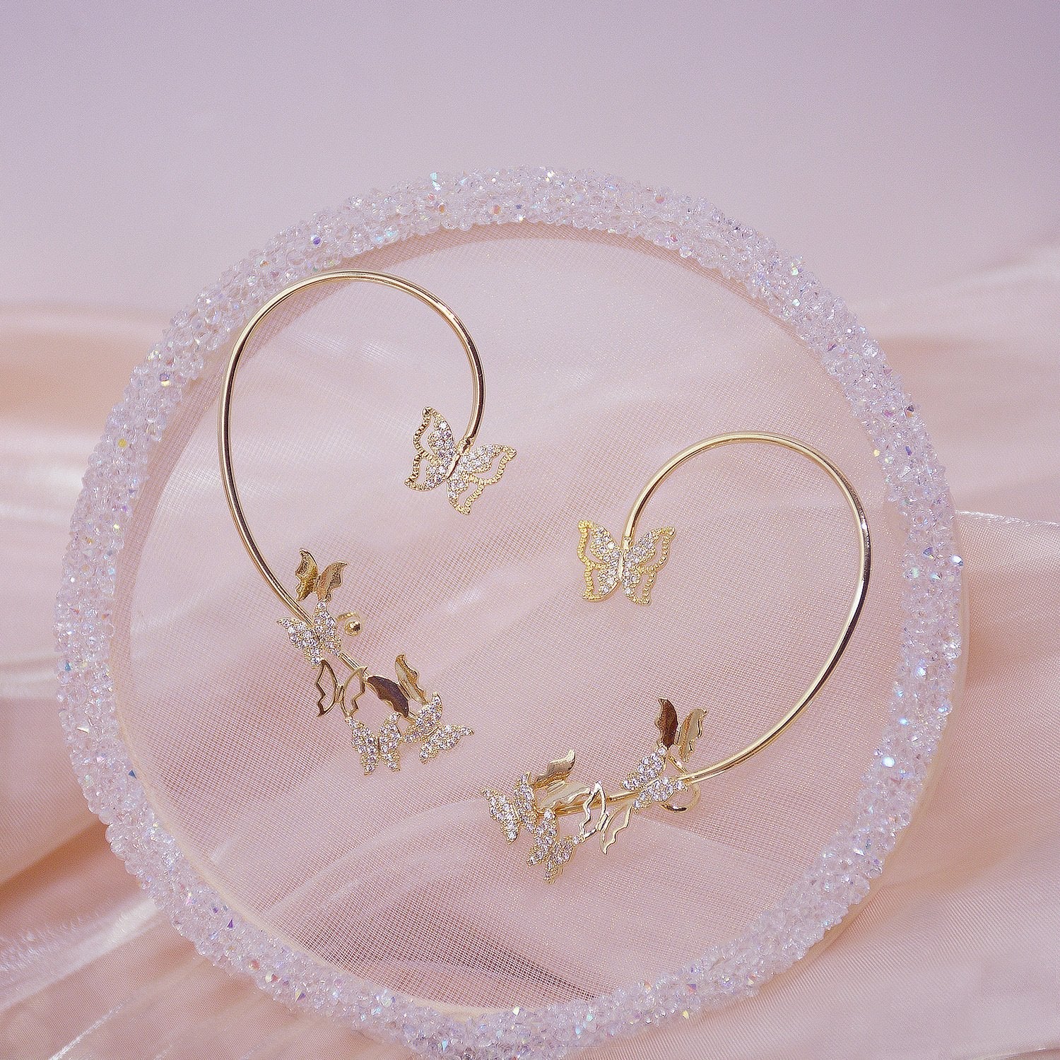 FLYING BUTTERFLY EAR CUFF - STAY FANCY