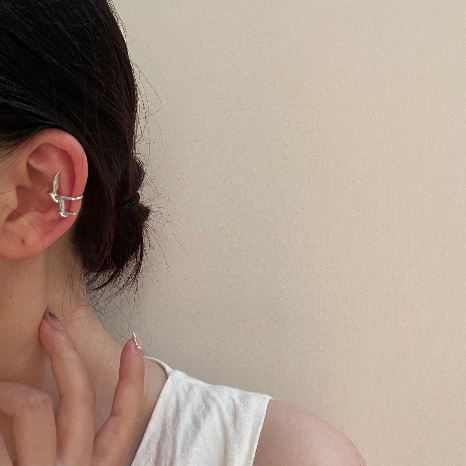 FLYING SEA MEW EAR CUFF - STAY FANCY