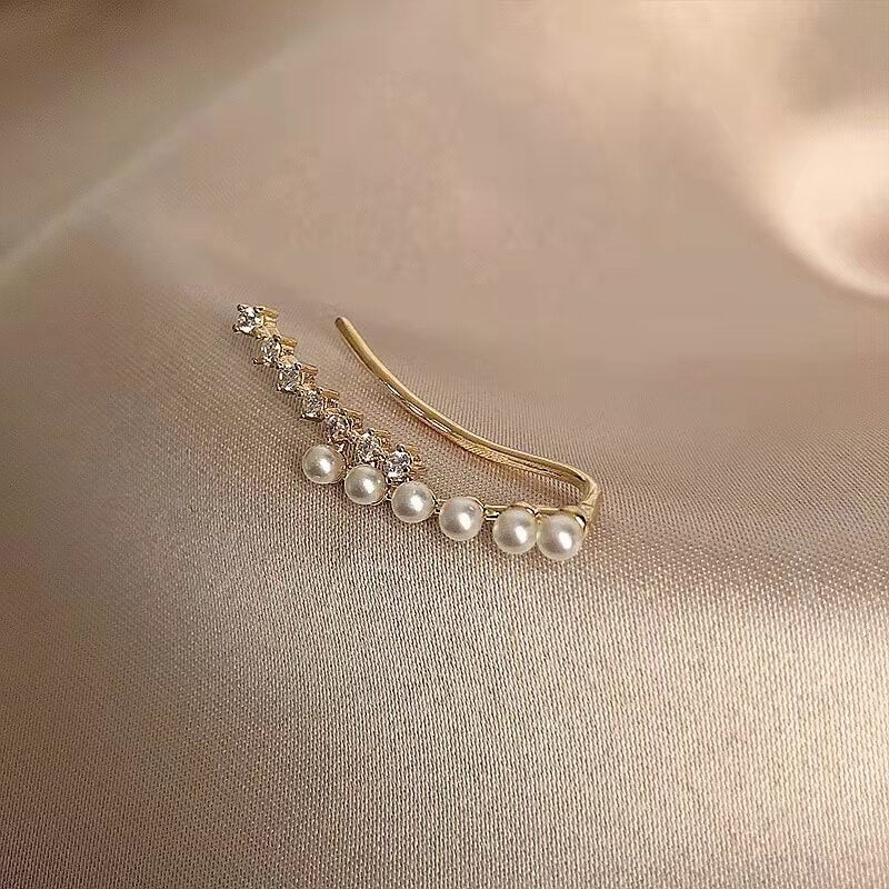 Gold Pearl Ear Clip - STAY FANCY