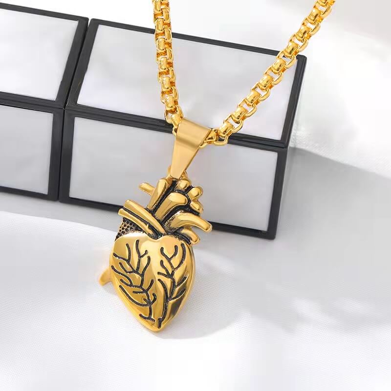 HOLD MY HEART NECKLACE - STAY FANCY