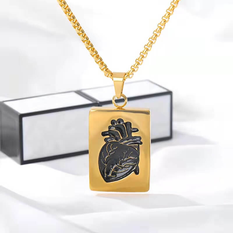 HOLD MY HEART NECKLACE - STAY FANCY