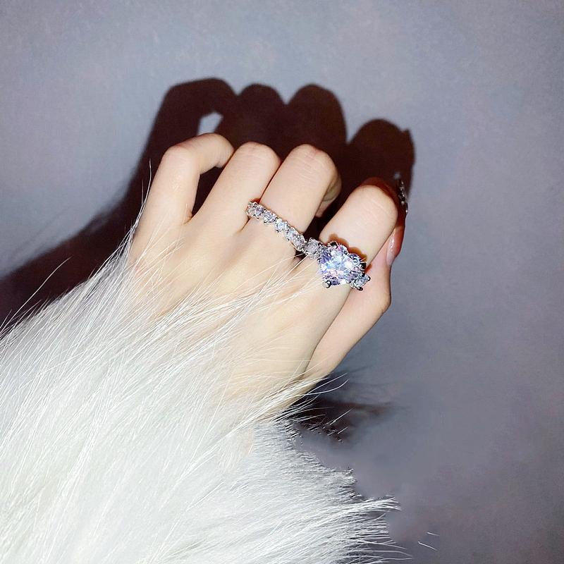 ICY QUEEN RING - STAY FANCY