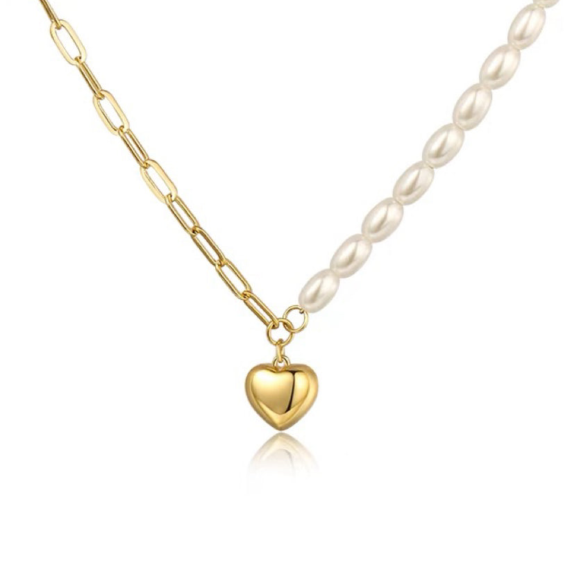 HEART PEARL NECKLACE