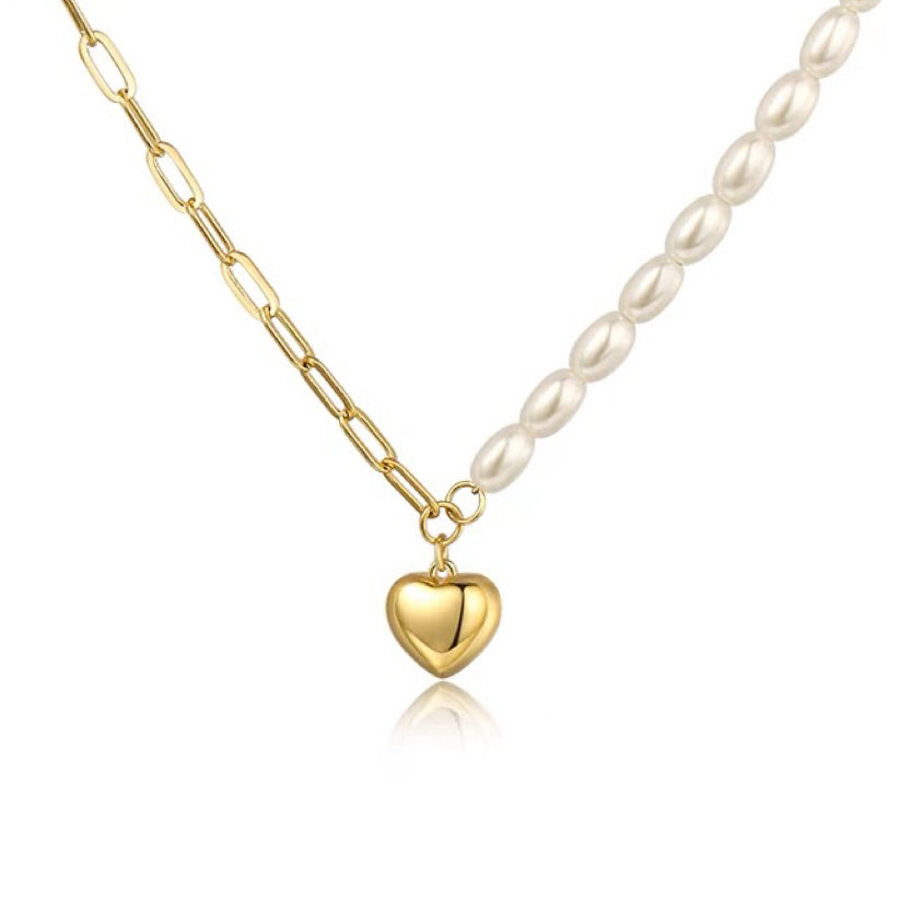 HEART PEARL NECKLACE