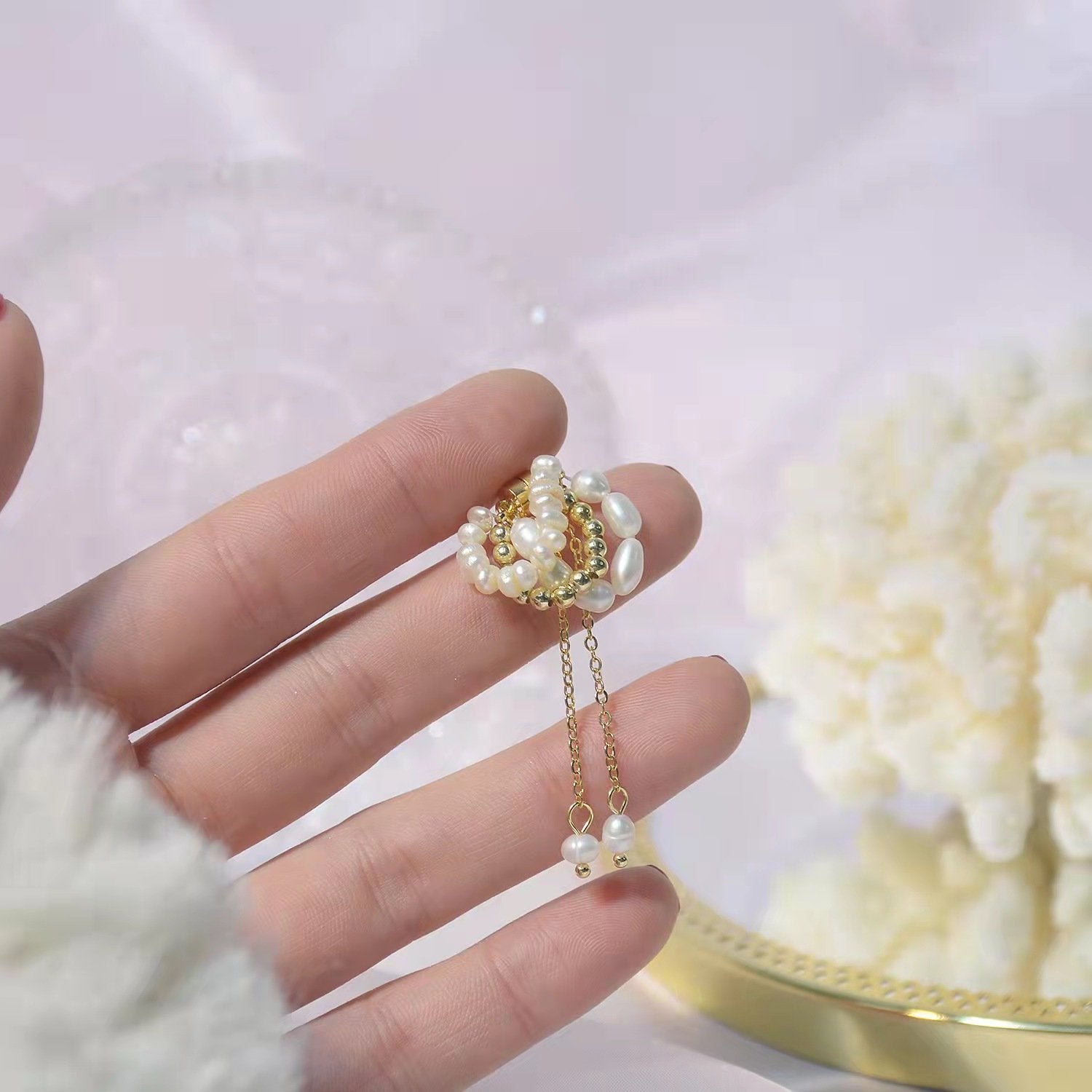 MAGNETIC PEARL EAR CUFF - STAY FANCY