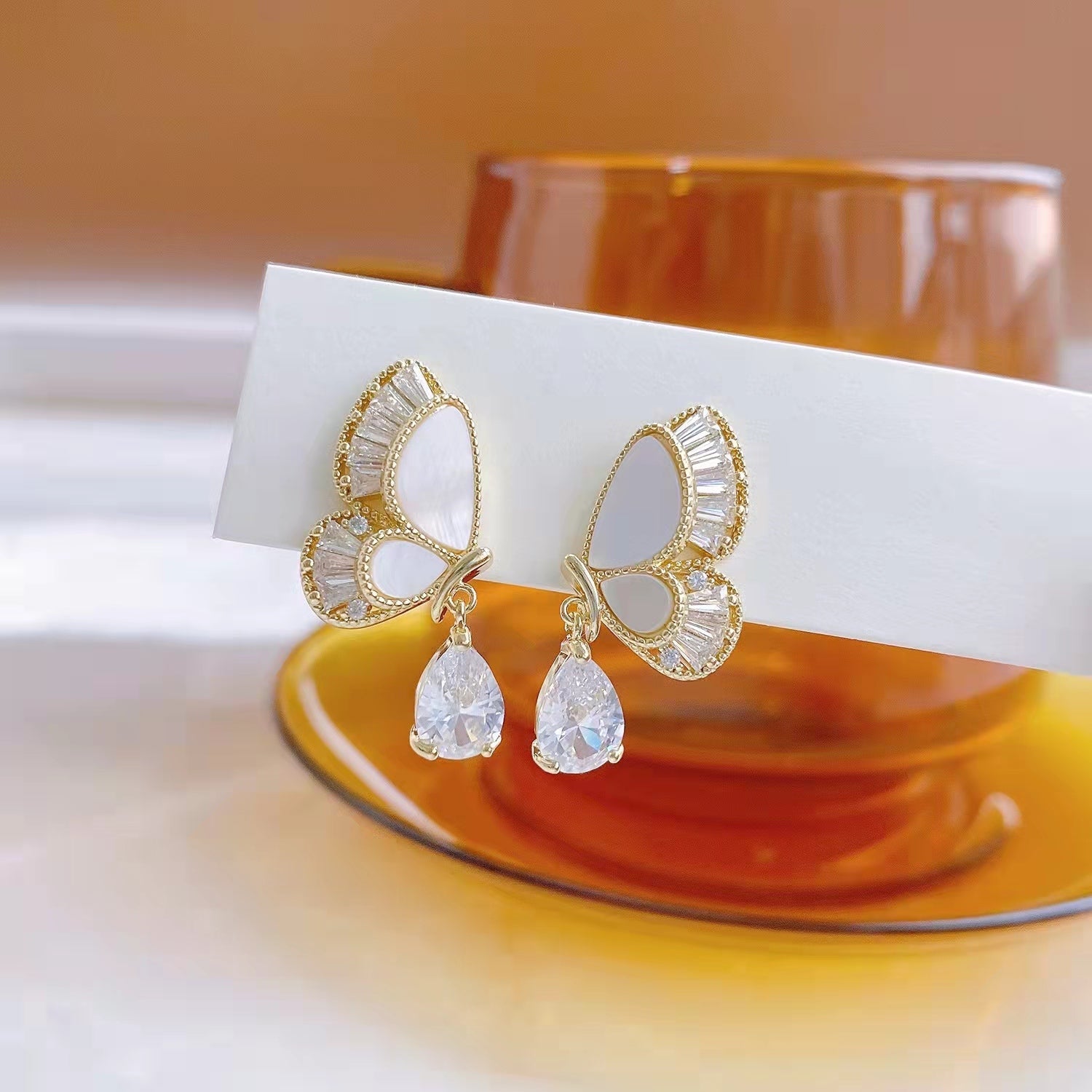 SHINY BUTTERFLY EARRINGS - STAY FANCY