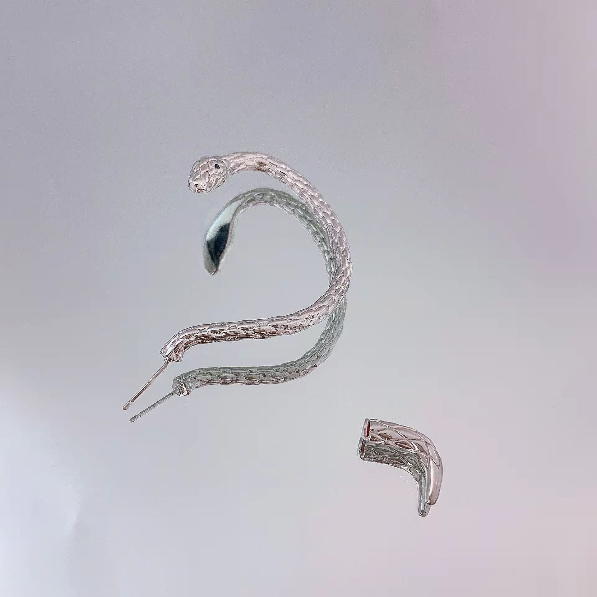 SLYTHERIN EARCUFF - STAY FANCY