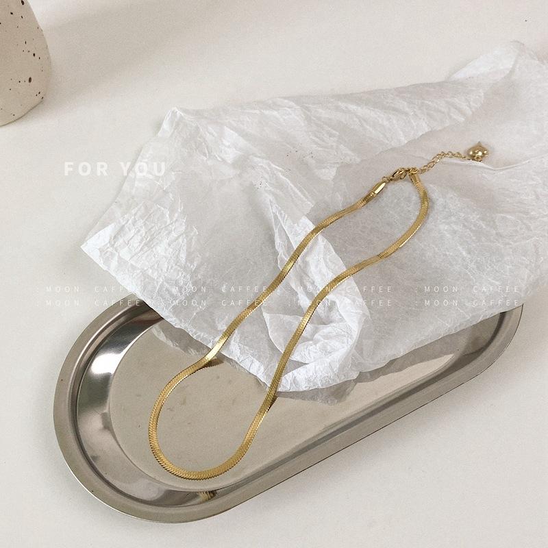 SNAKE CHAIN NECKLACE - STAY FANCY