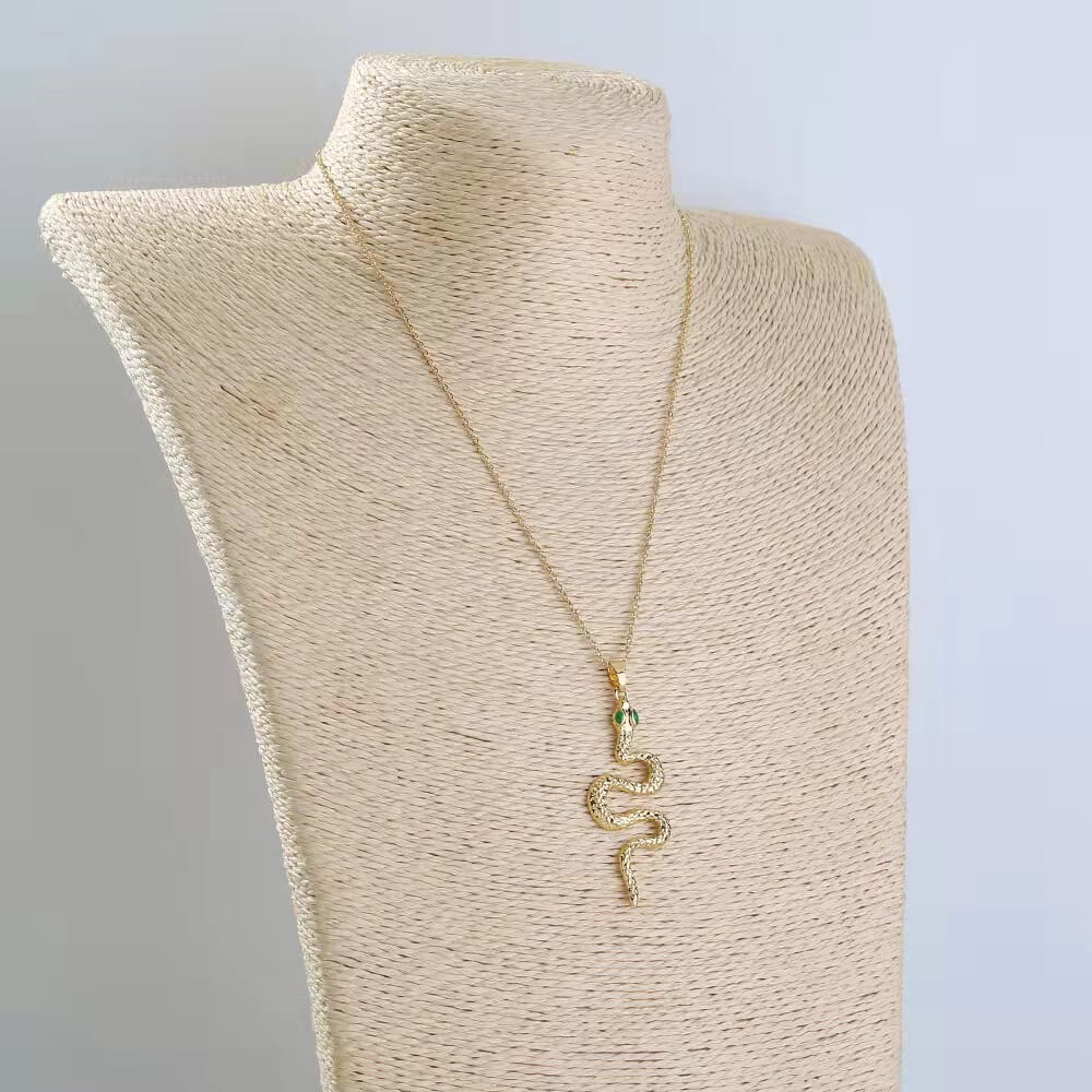 SNAKE CHARM NECKLACE - STAY FANCY