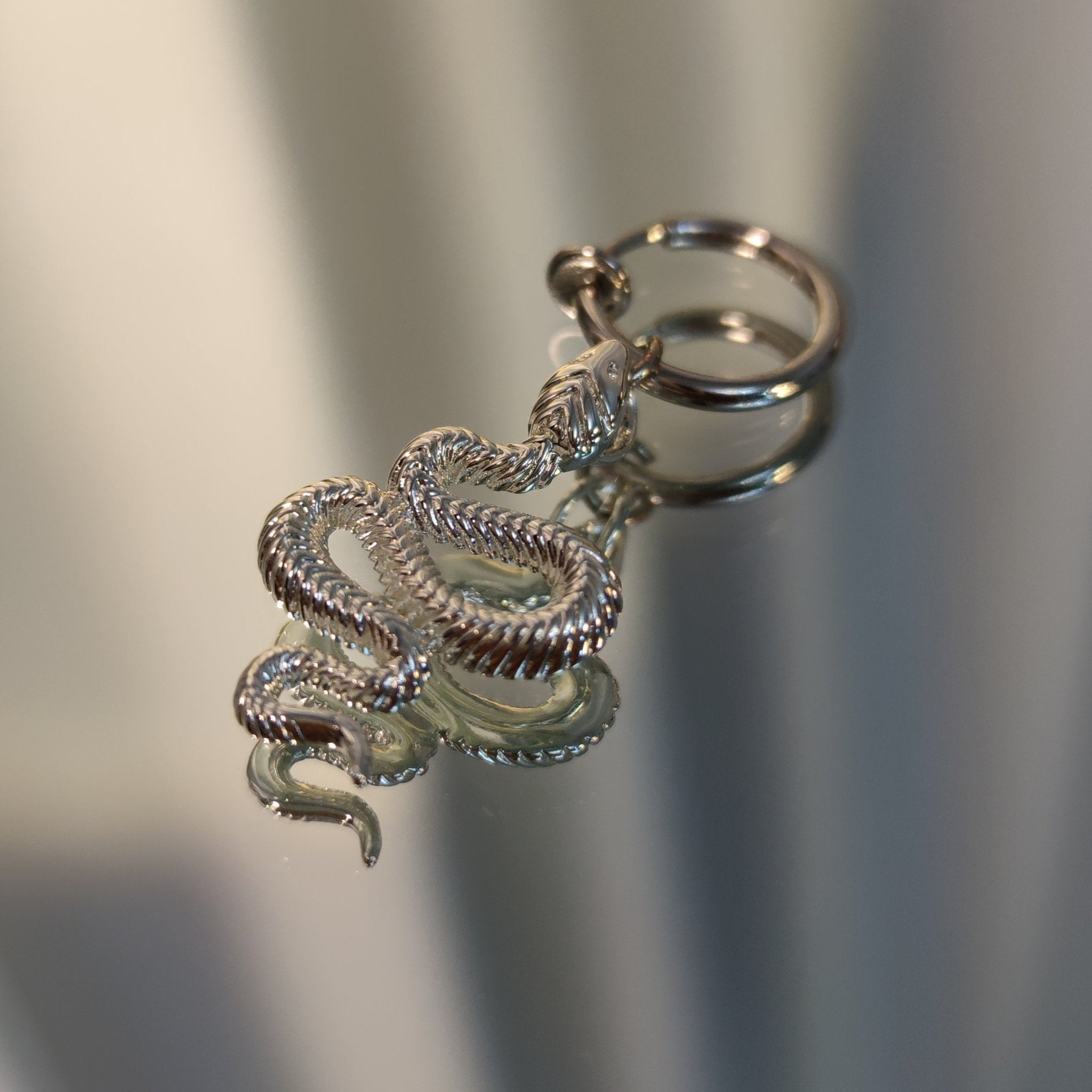 SNAKE FAUX BELLY RING - STAY FANCY